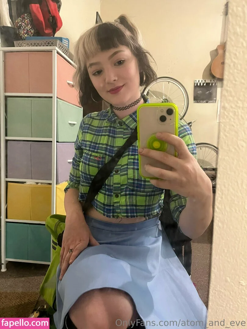 atom_and_eve Onlyfans Photo Gallery 