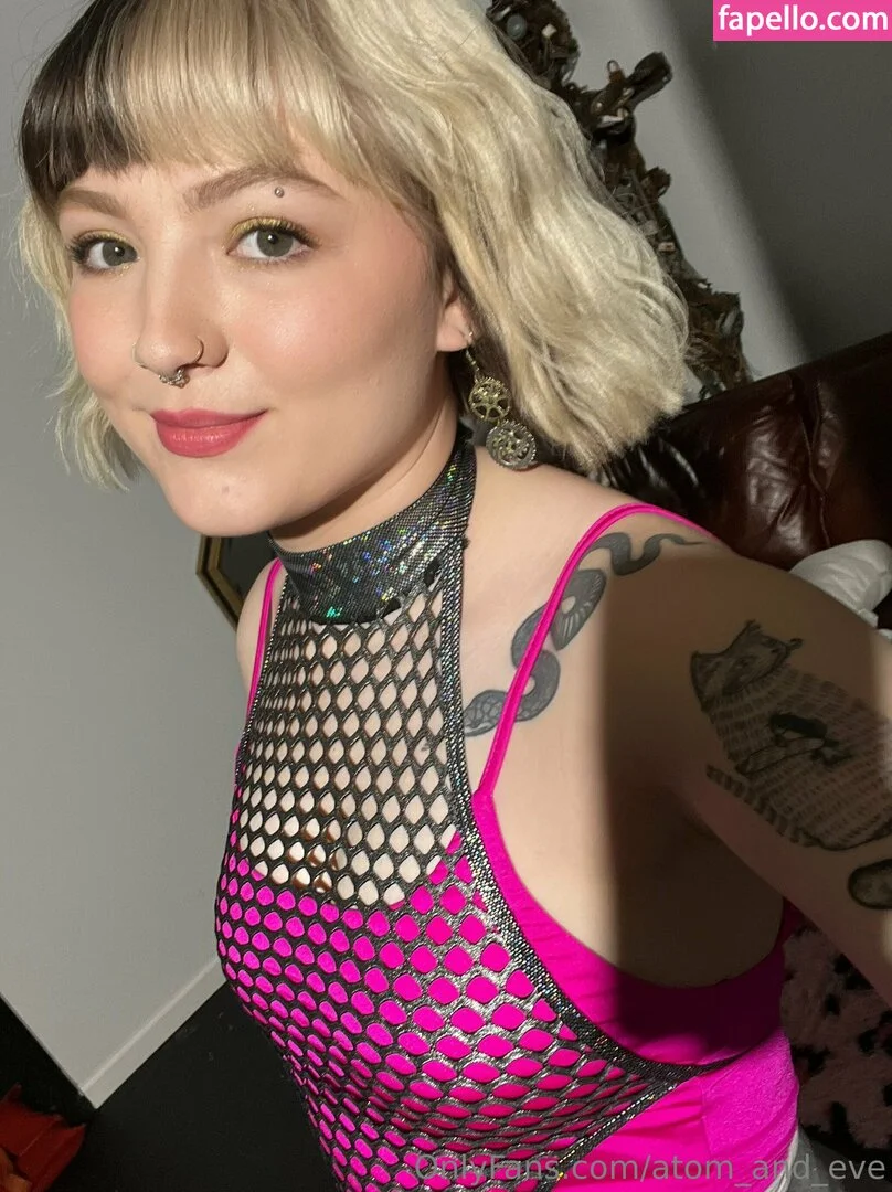 atom_and_eve Onlyfans Photo Gallery 