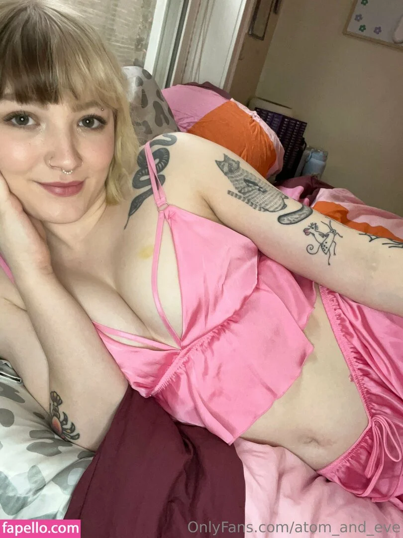 atom_and_eve Onlyfans Photo Gallery 