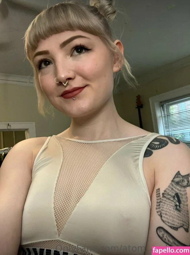 atom_and_eve Onlyfans Photo Gallery 