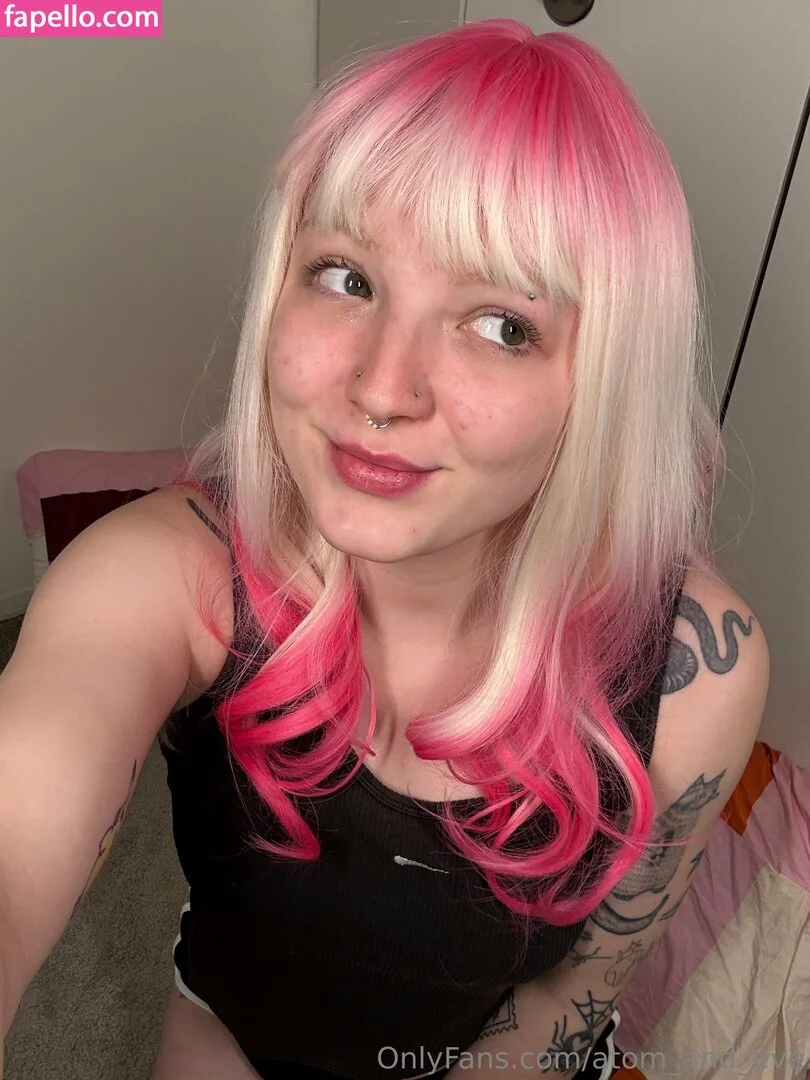 atom_and_eve Onlyfans Photo Gallery 