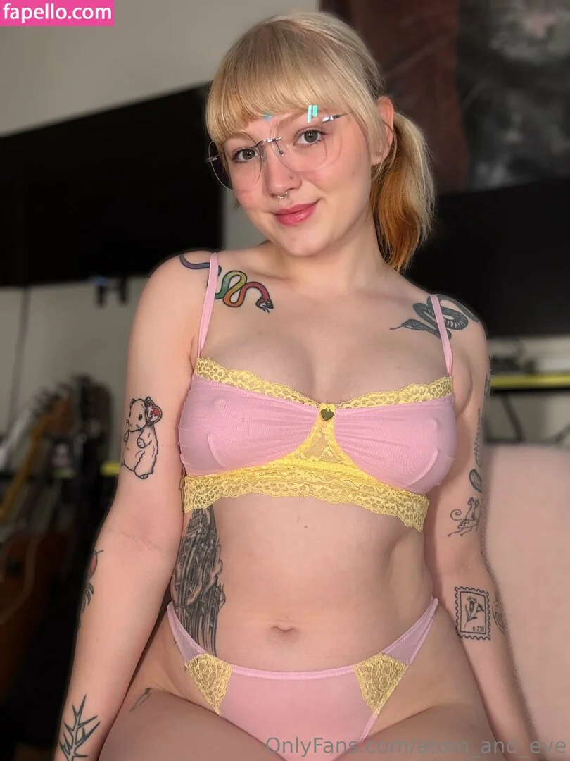 atom_and_eve Onlyfans Photo Gallery 