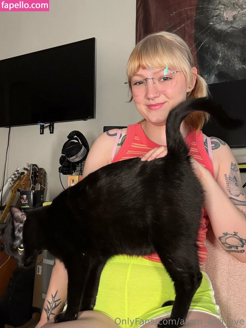 atom_and_eve Onlyfans Photo Gallery 