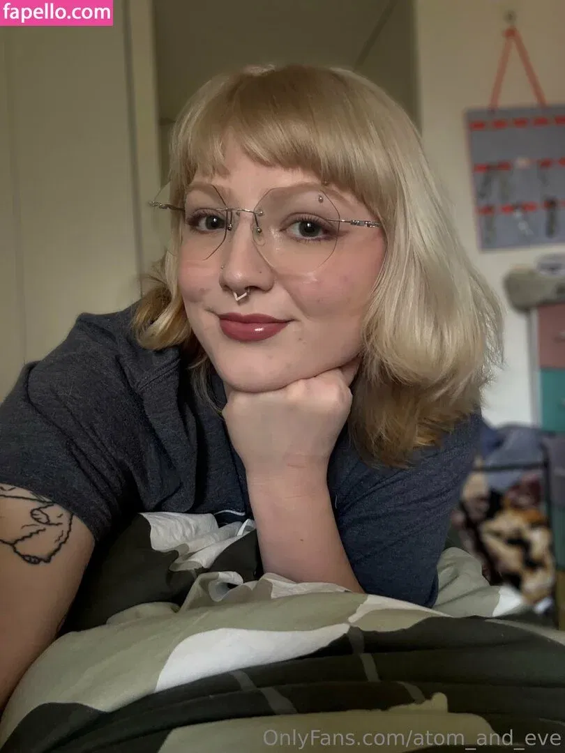 atom_and_eve Onlyfans Photo Gallery 