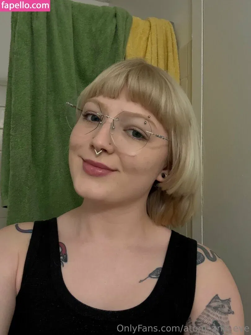 atom_and_eve Onlyfans Photo Gallery 