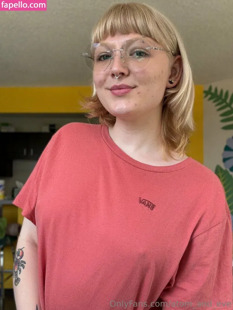 atom_and_eve Onlyfans Photo Gallery 