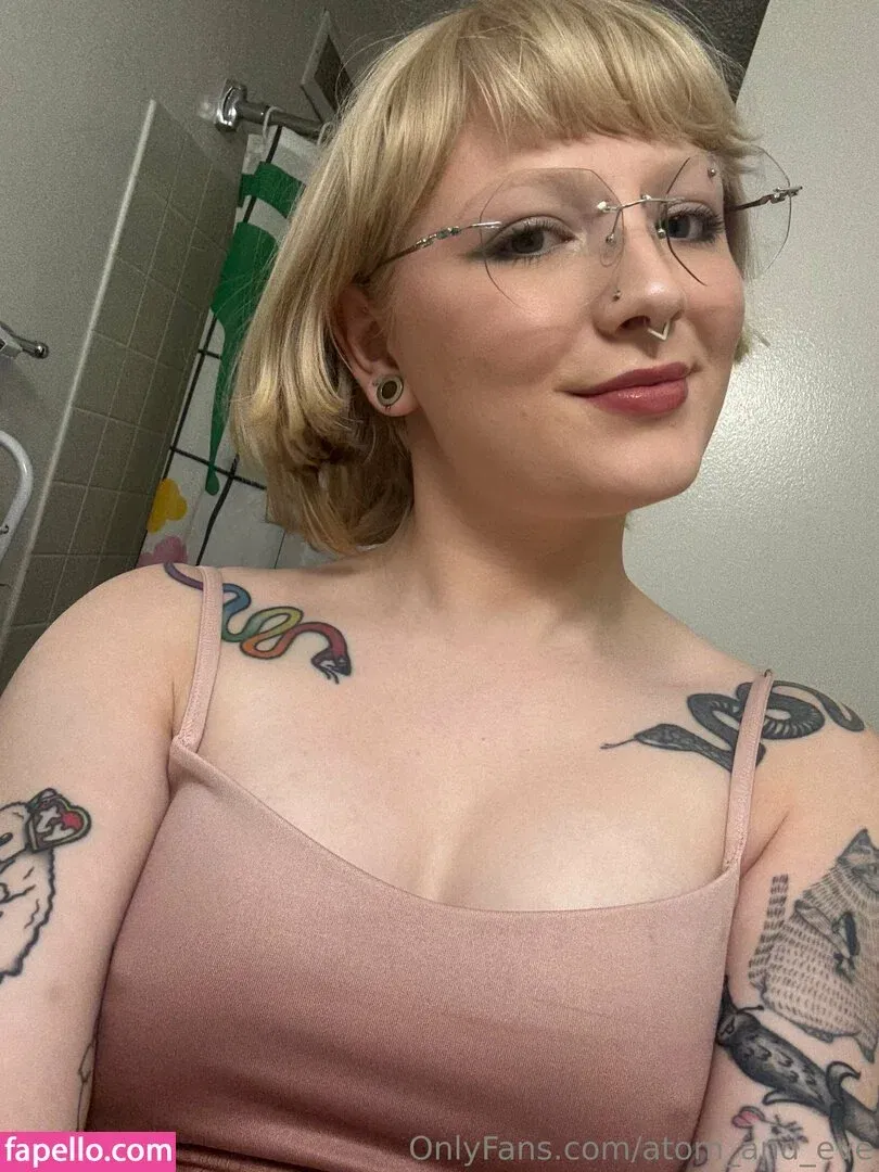 atom_and_eve Onlyfans Photo Gallery 
