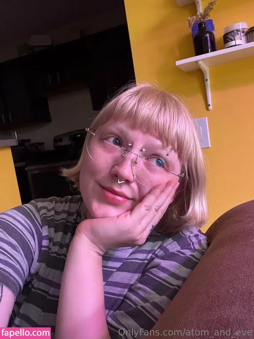 atom_and_eve Onlyfans Photo Gallery 