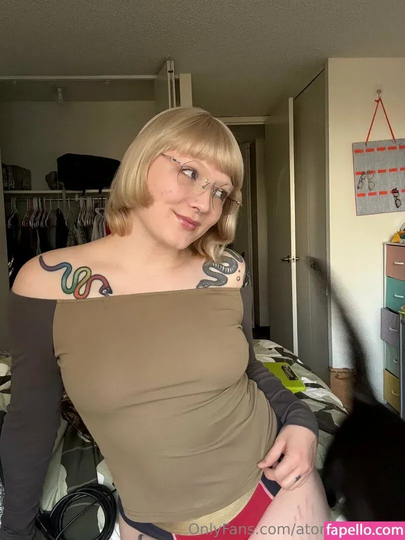 atom_and_eve Onlyfans Photo Gallery 