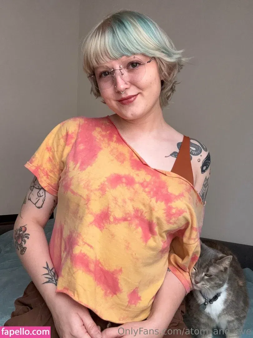 atom_and_eve Onlyfans Photo Gallery 