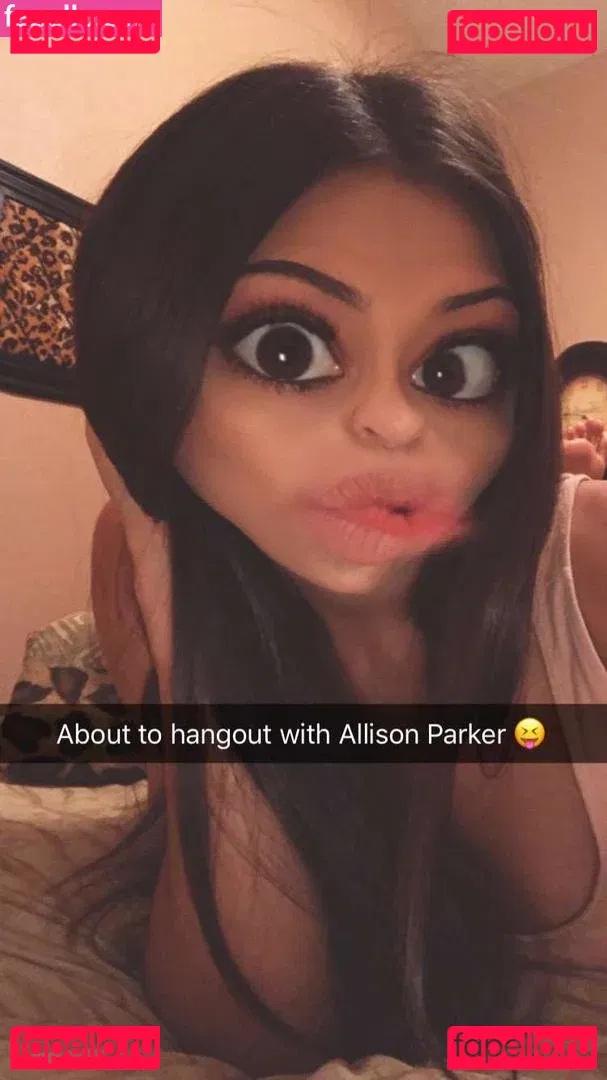 Rainey James Onlyfans Photo Gallery 