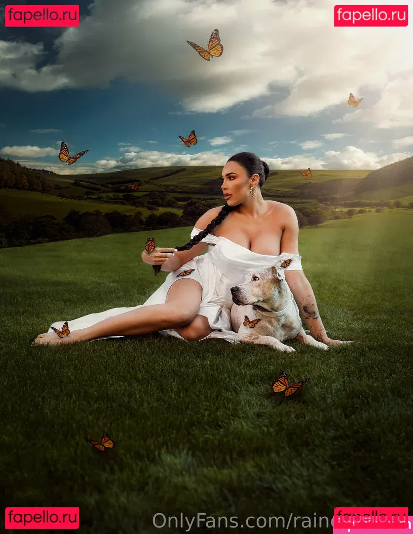 Rainey James Onlyfans Photo Gallery 