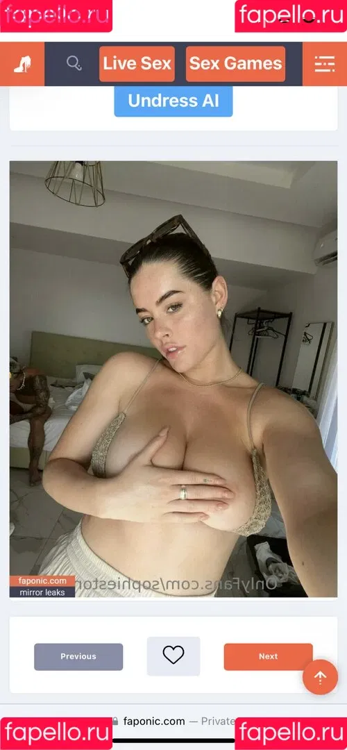 Sophie Stone House Onlyfans Photo Gallery 