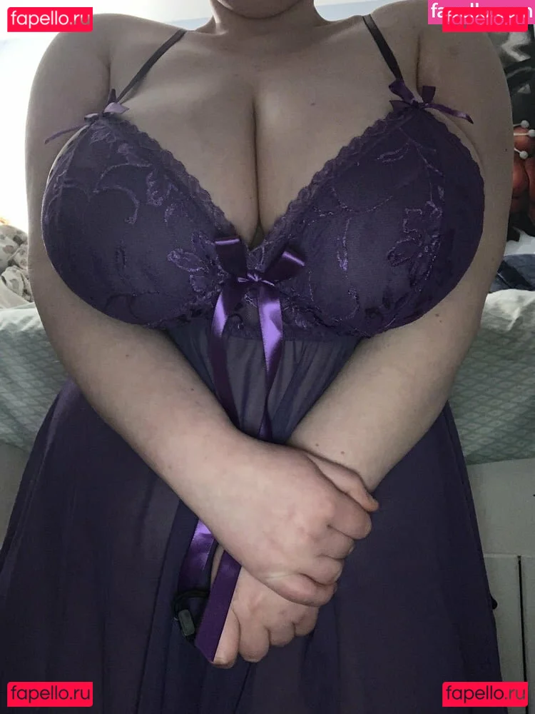 Squishy Lynxie Onlyfans Photo Gallery 