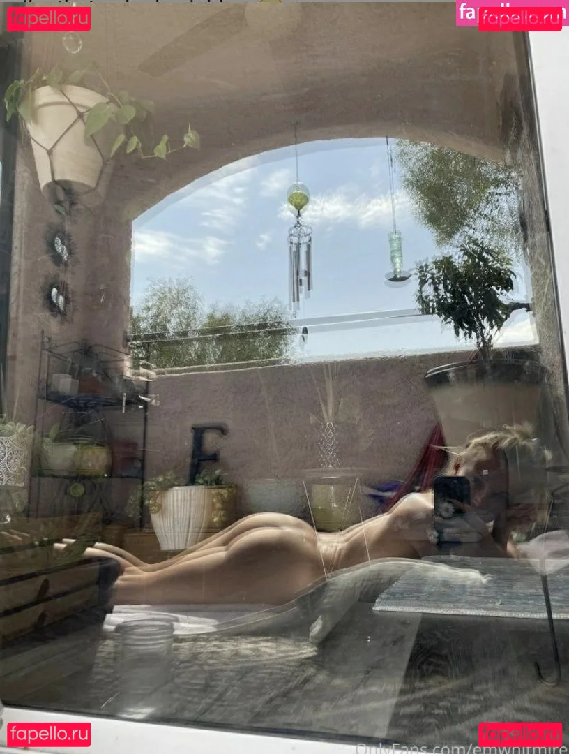 Emily Whitmire Onlyfans Photo Gallery 