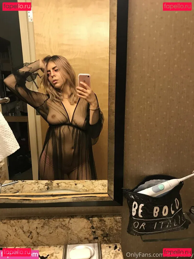 dailydaisy Onlyfans Photo Gallery 