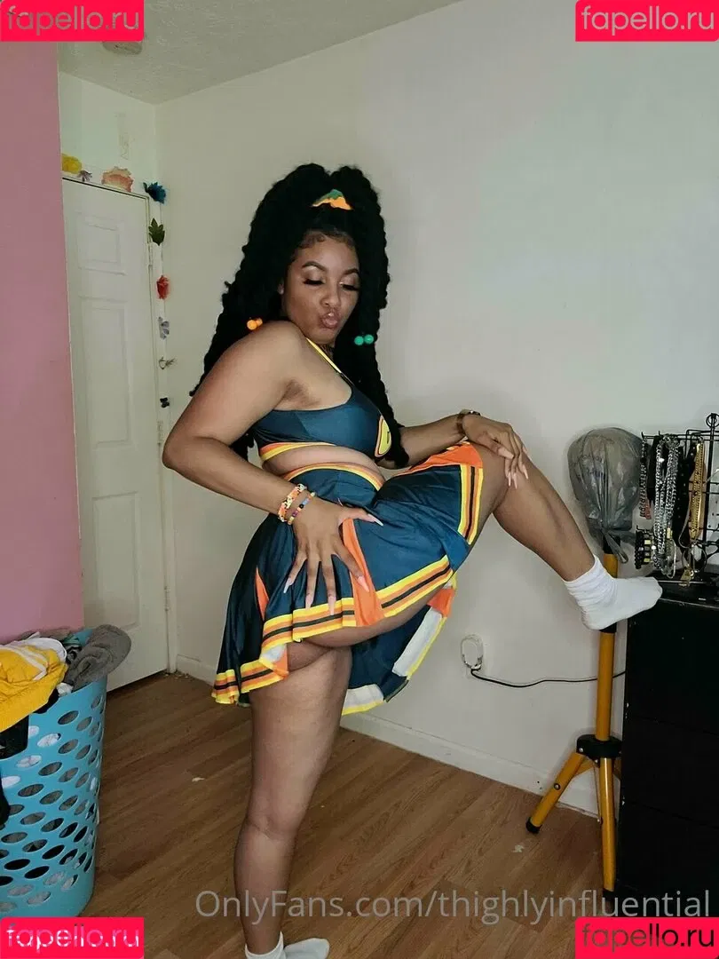 Thighlyinfluential Onlyfans Photo Gallery 