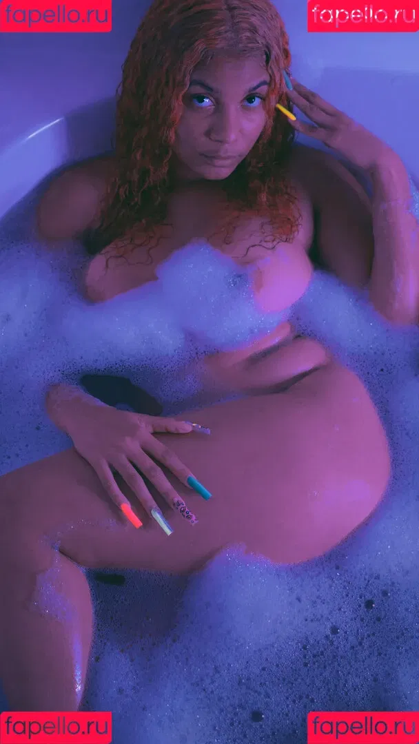 Thighlyinfluential Onlyfans Photo Gallery 