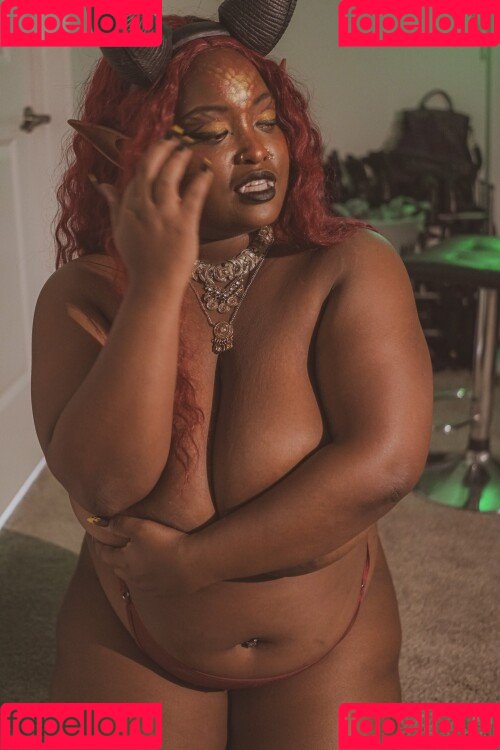 Thighlyinfluential Onlyfans Photo Gallery 