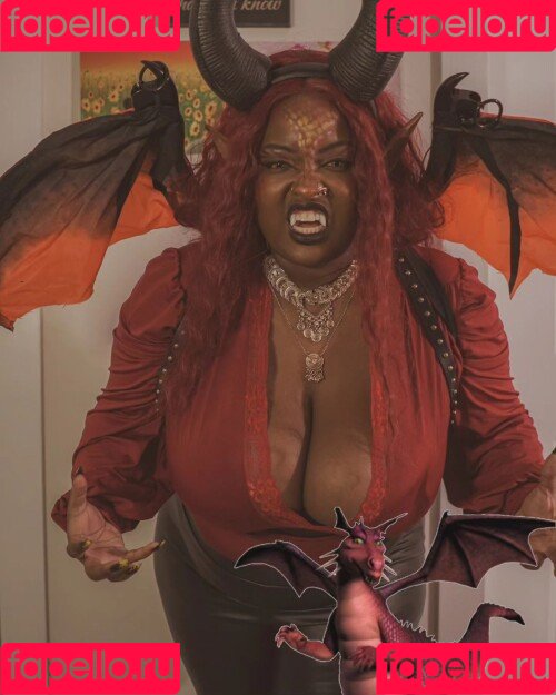 Thighlyinfluential Onlyfans Photo Gallery 