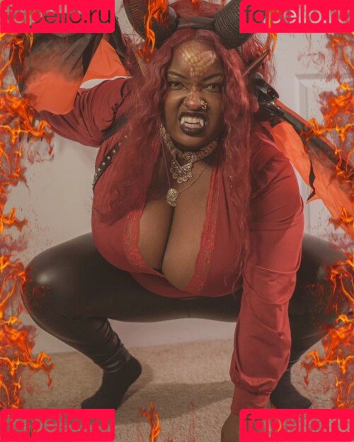 Thighlyinfluential Onlyfans Photo Gallery 