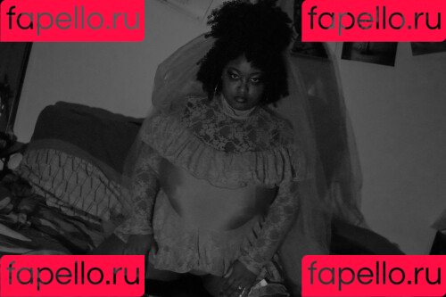 Thighlyinfluential Onlyfans Photo Gallery 