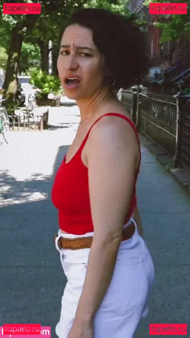 Ilana Glazer Onlyfans Photo Gallery 