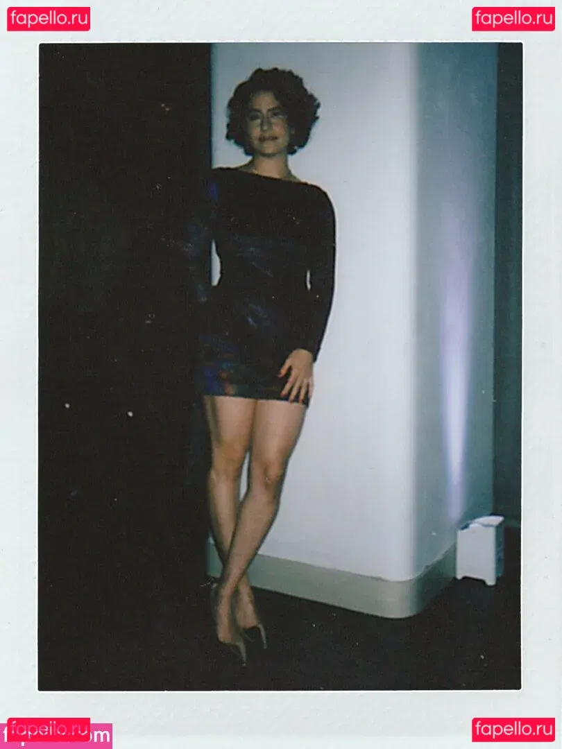 Ilana Glazer Onlyfans Photo Gallery 