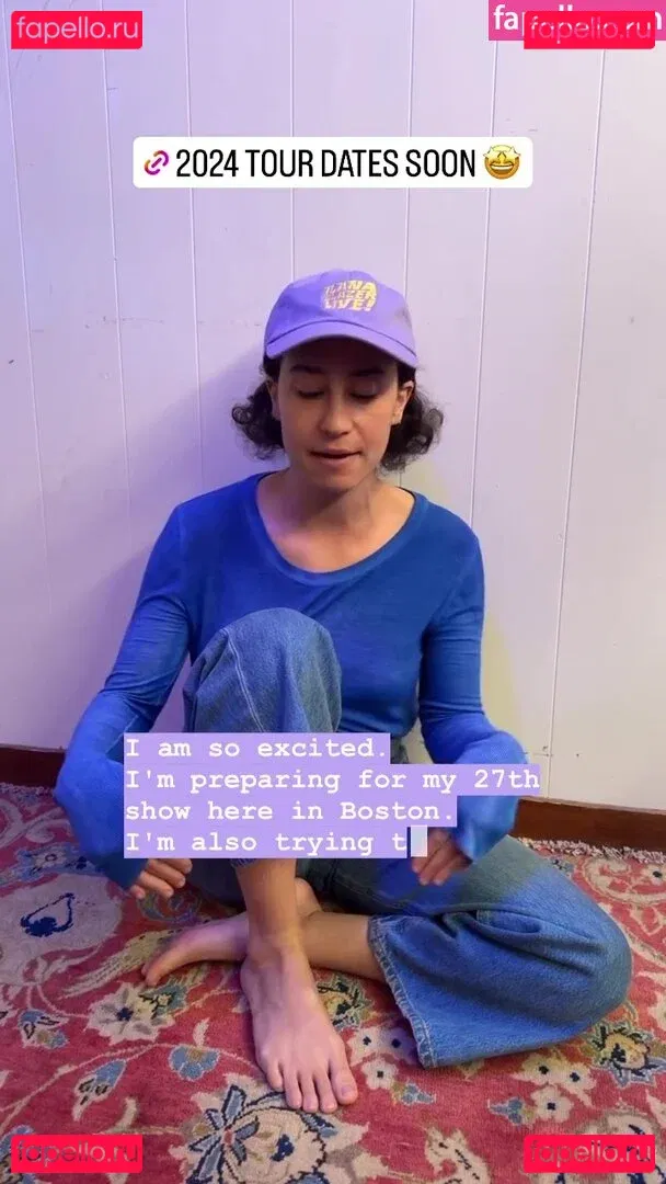 Ilana Glazer Onlyfans Photo Gallery 