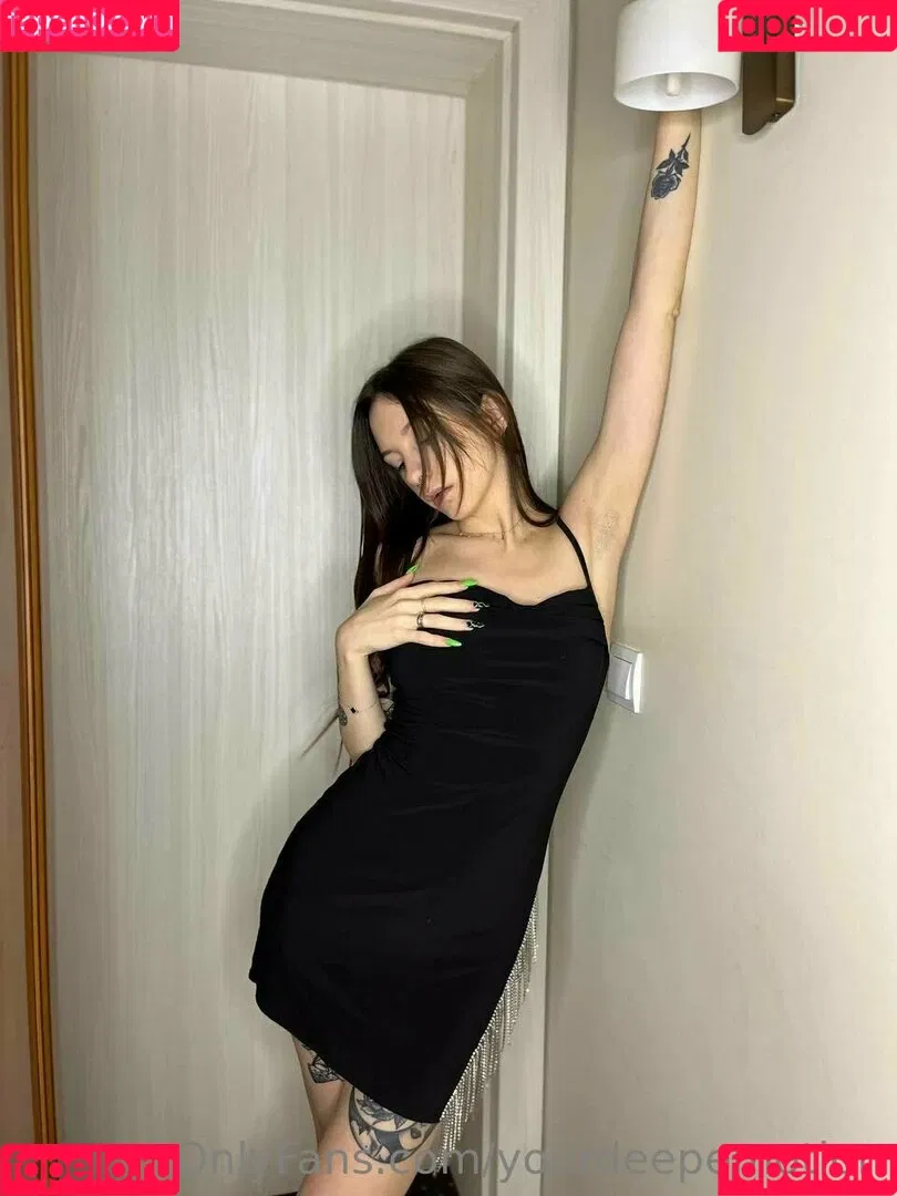 novaseren Onlyfans Photo Gallery 