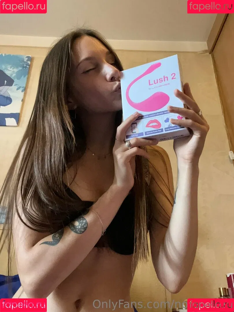 novaseren Onlyfans Photo Gallery 