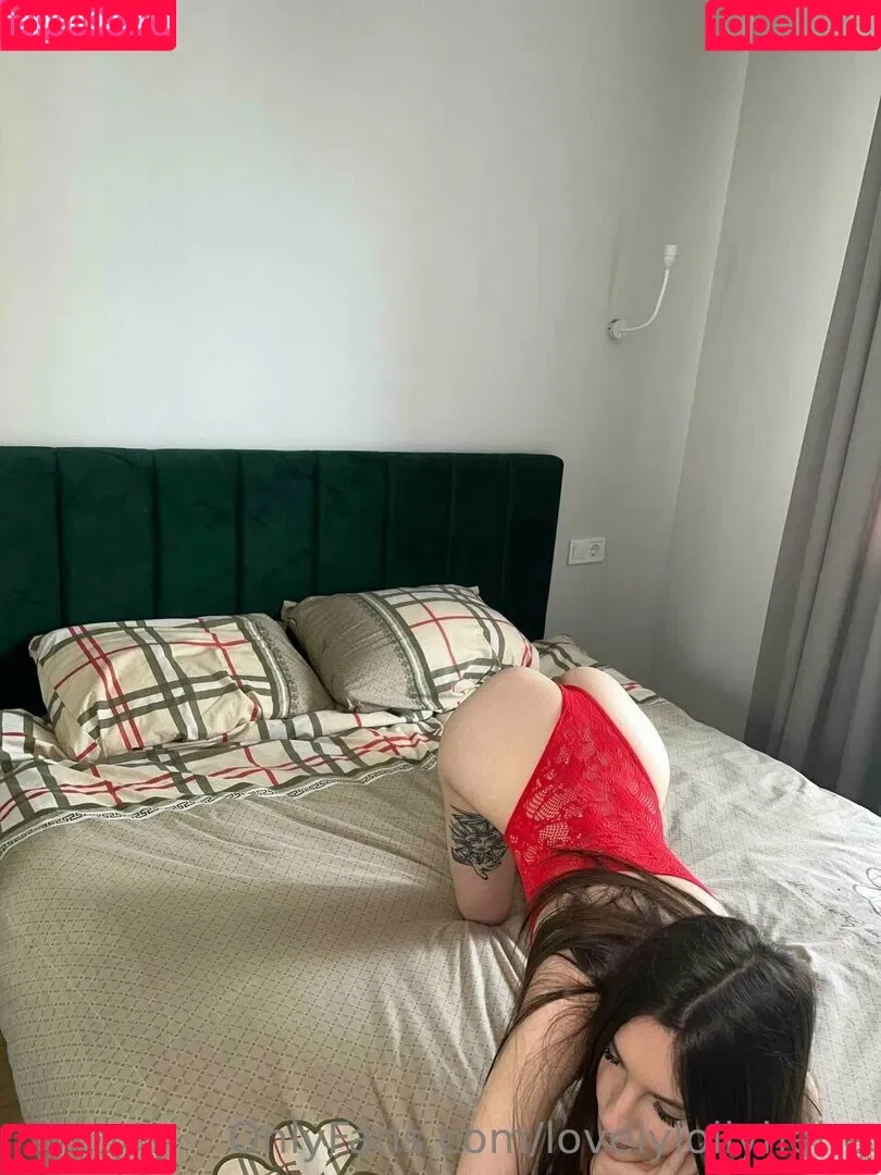 novaseren Onlyfans Photo Gallery 