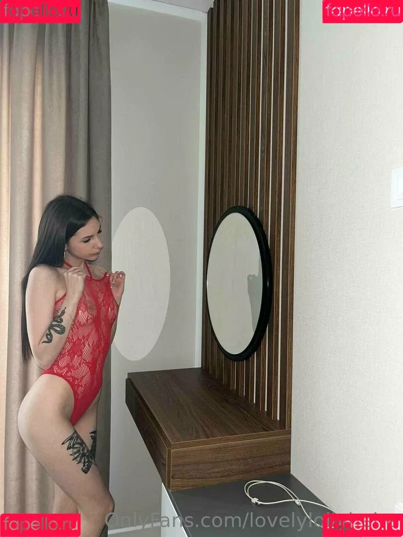 novaseren Onlyfans Photo Gallery 