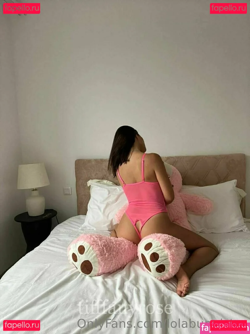 novaseren Onlyfans Photo Gallery 