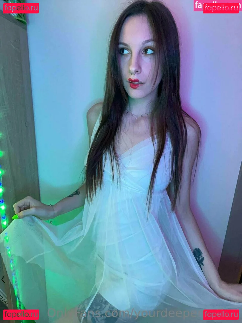 novaseren Onlyfans Photo Gallery 