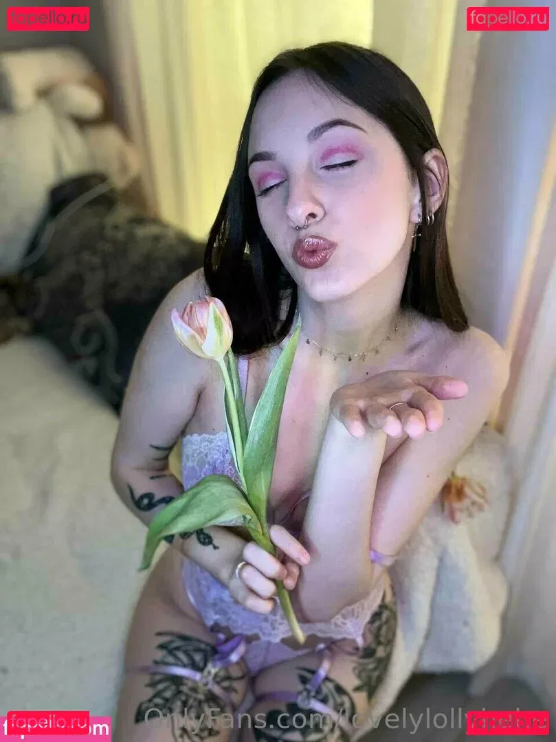 novaseren Onlyfans Photo Gallery 