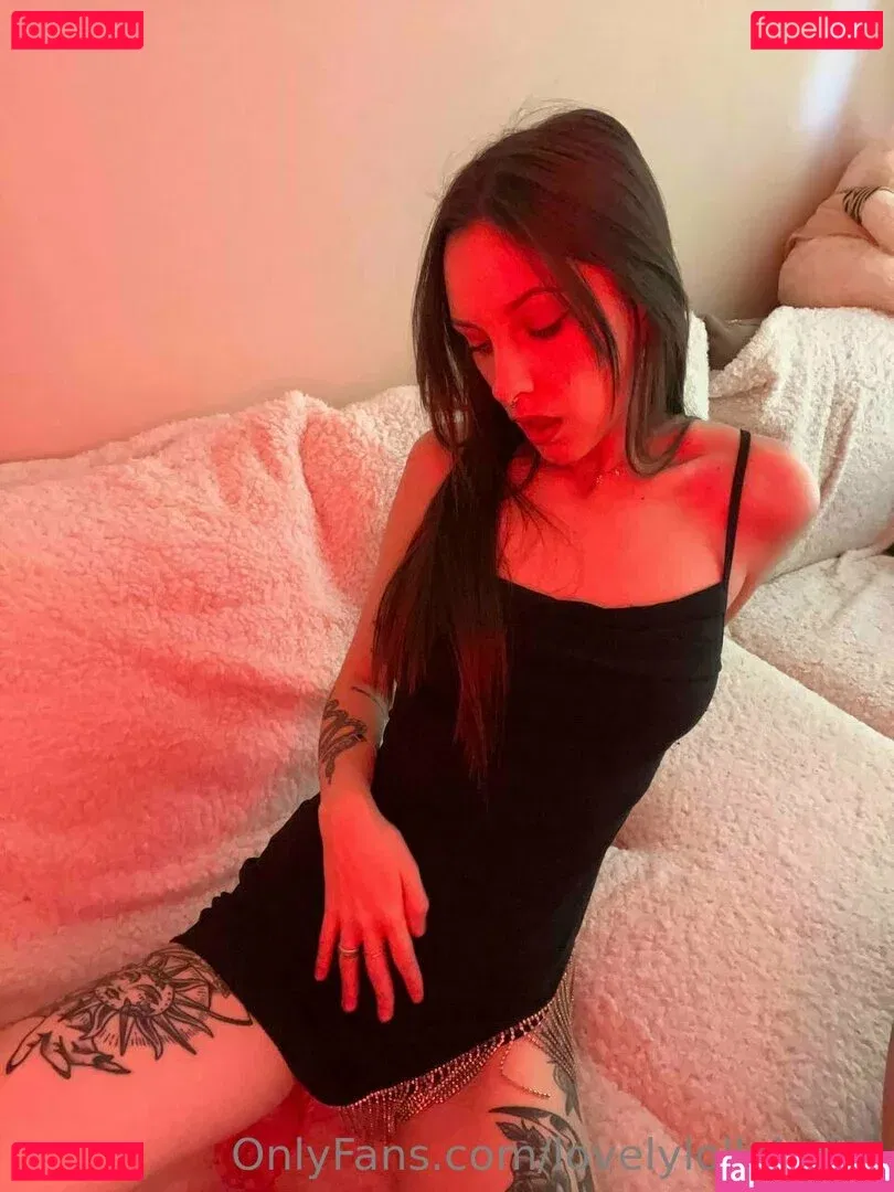 novaseren Onlyfans Photo Gallery 