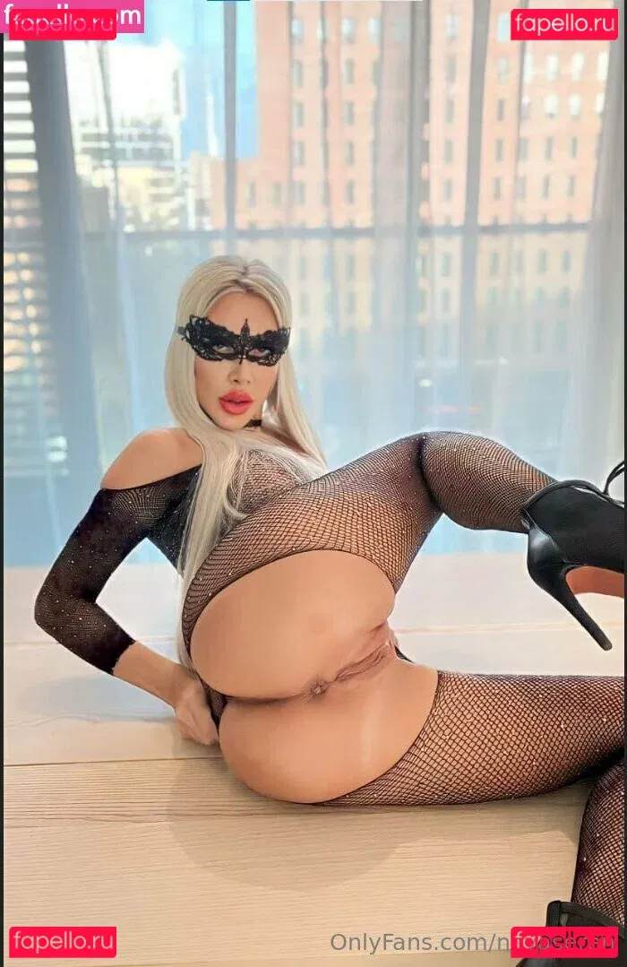 novaseren Onlyfans Photo Gallery 