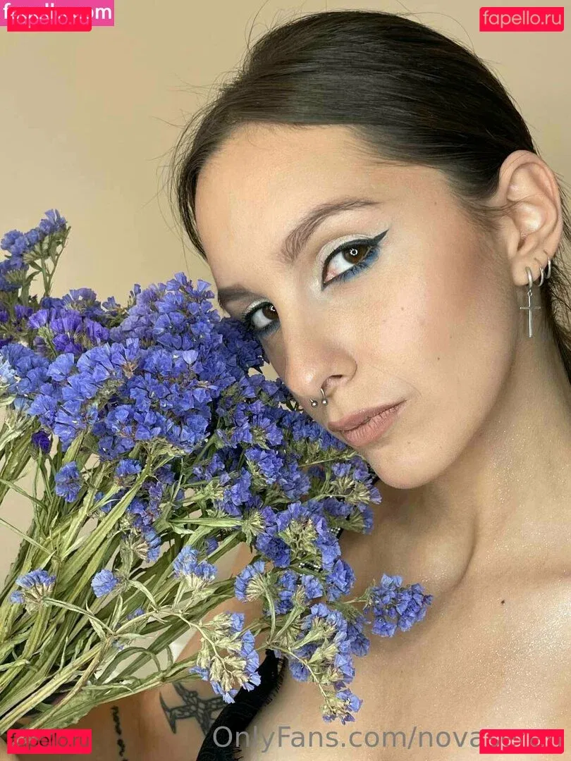 novaseren Onlyfans Photo Gallery 