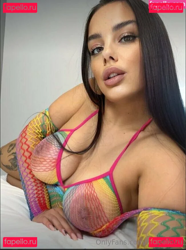 novaseren Onlyfans Photo Gallery 