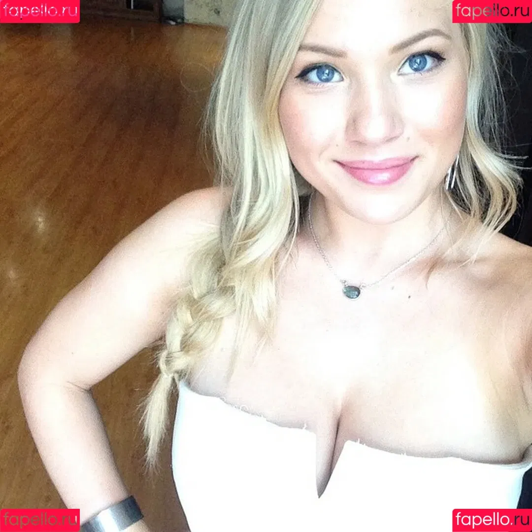 Anja Nissen Onlyfans Photo Gallery 