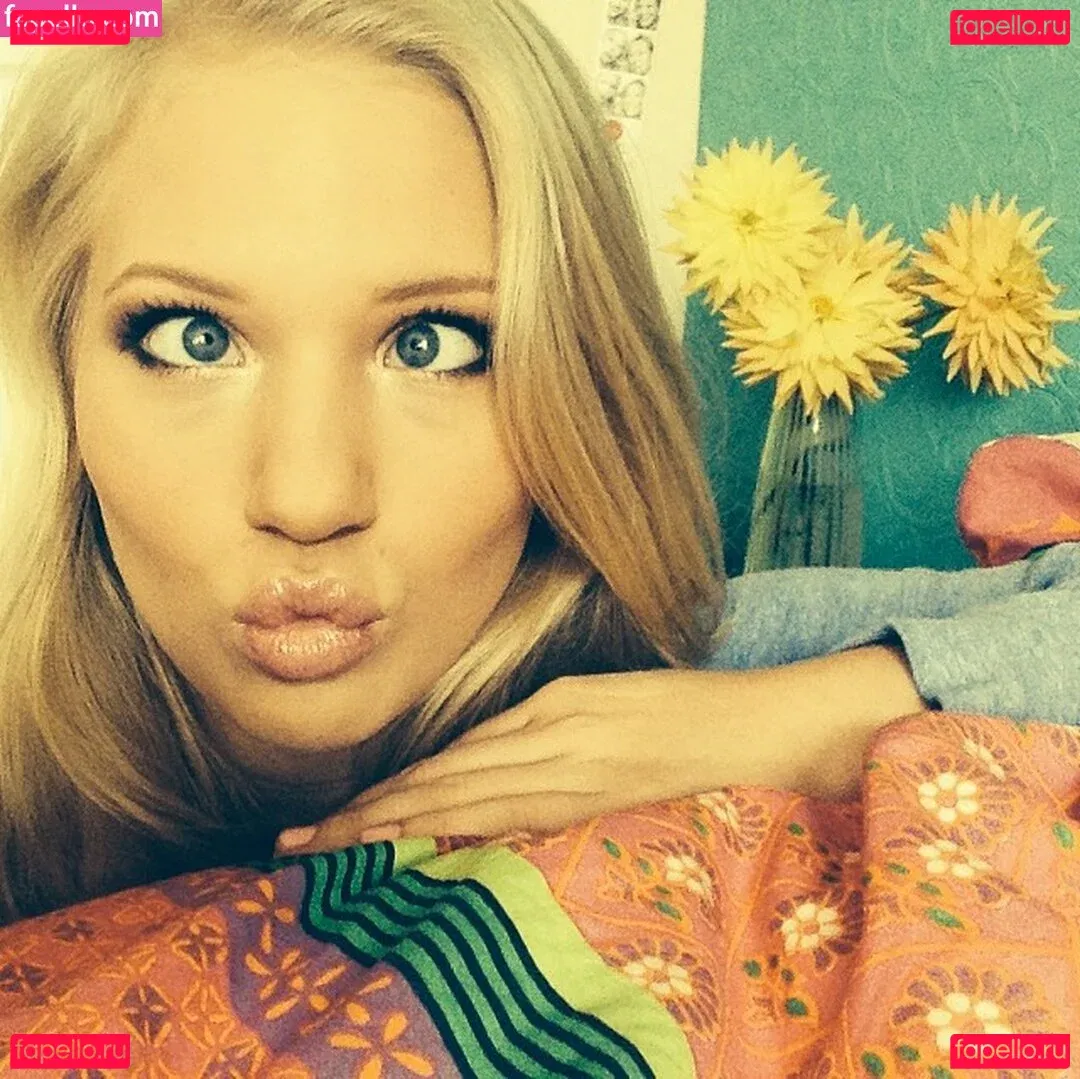 Anja Nissen Onlyfans Photo Gallery 