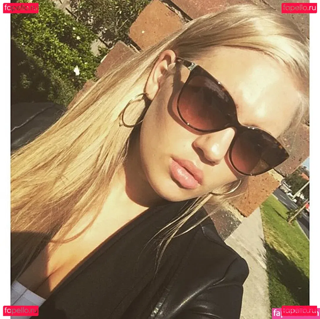 Anja Nissen Onlyfans Photo Gallery 