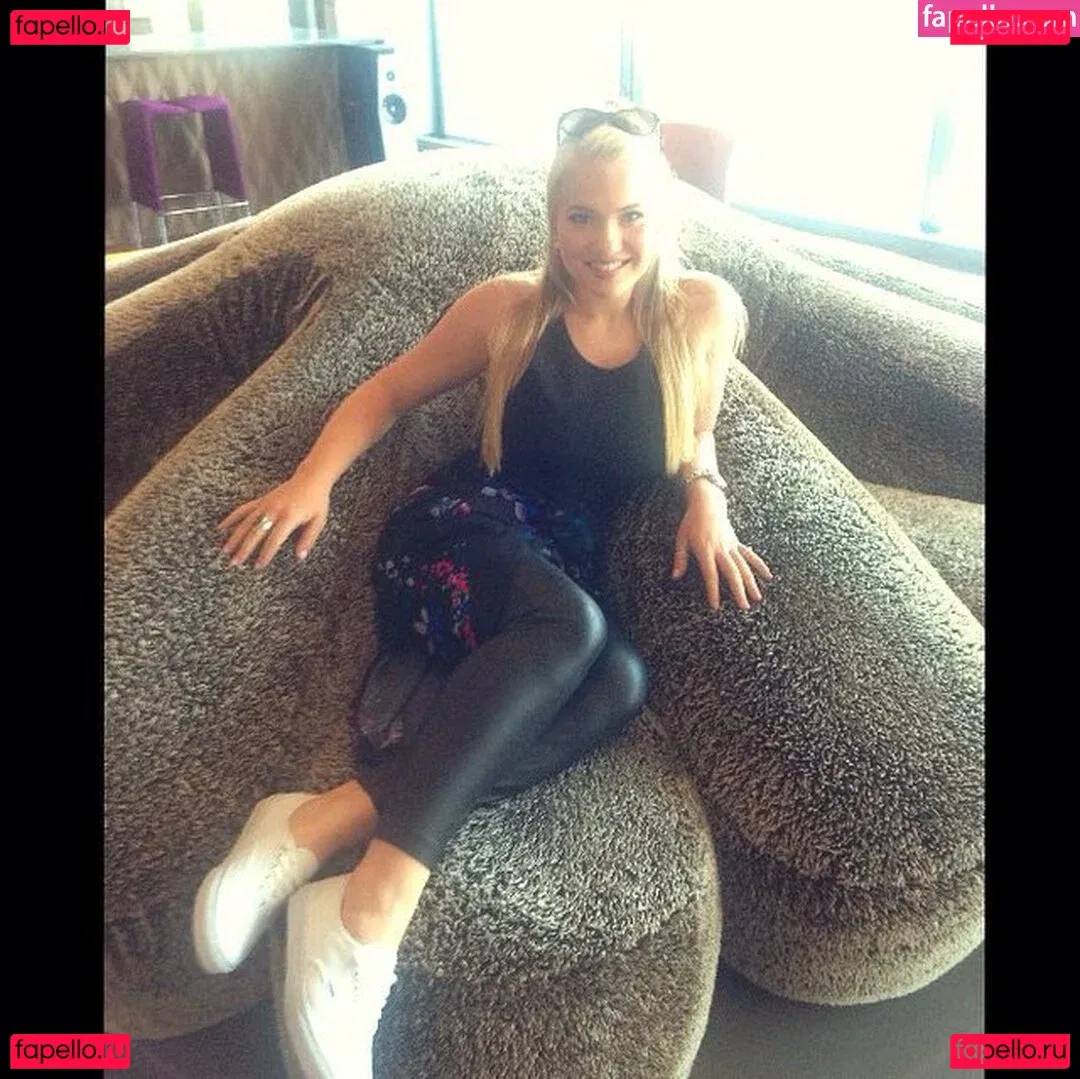 Anja Nissen Onlyfans Photo Gallery 