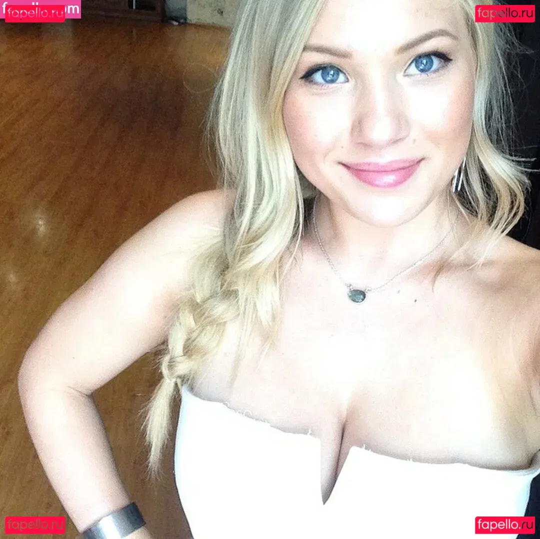 Anja Nissen Onlyfans Photo Gallery 