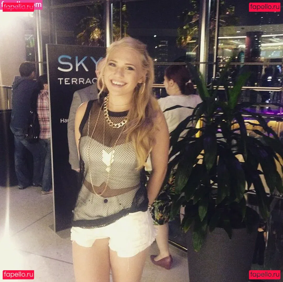 Anja Nissen Onlyfans Photo Gallery 