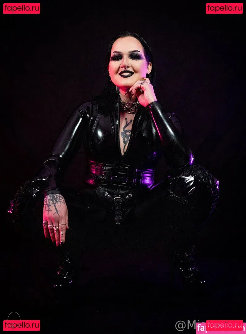 misseviliafree Onlyfans Photo Gallery 