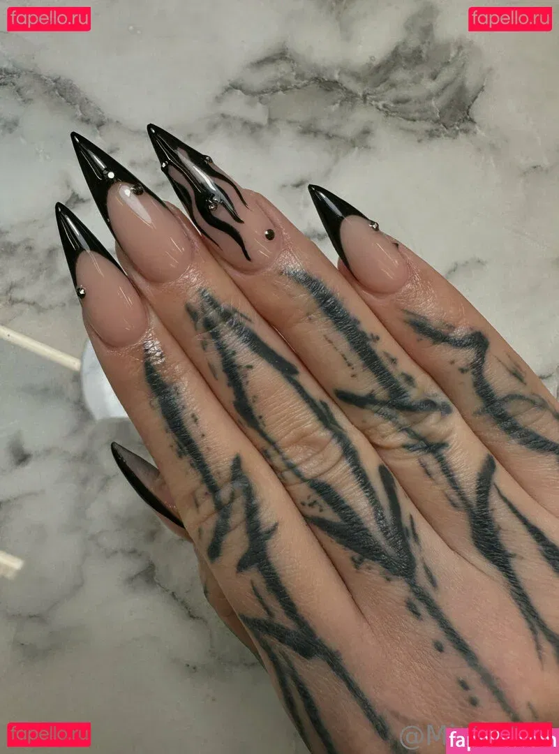 misseviliafree Onlyfans Photo Gallery 