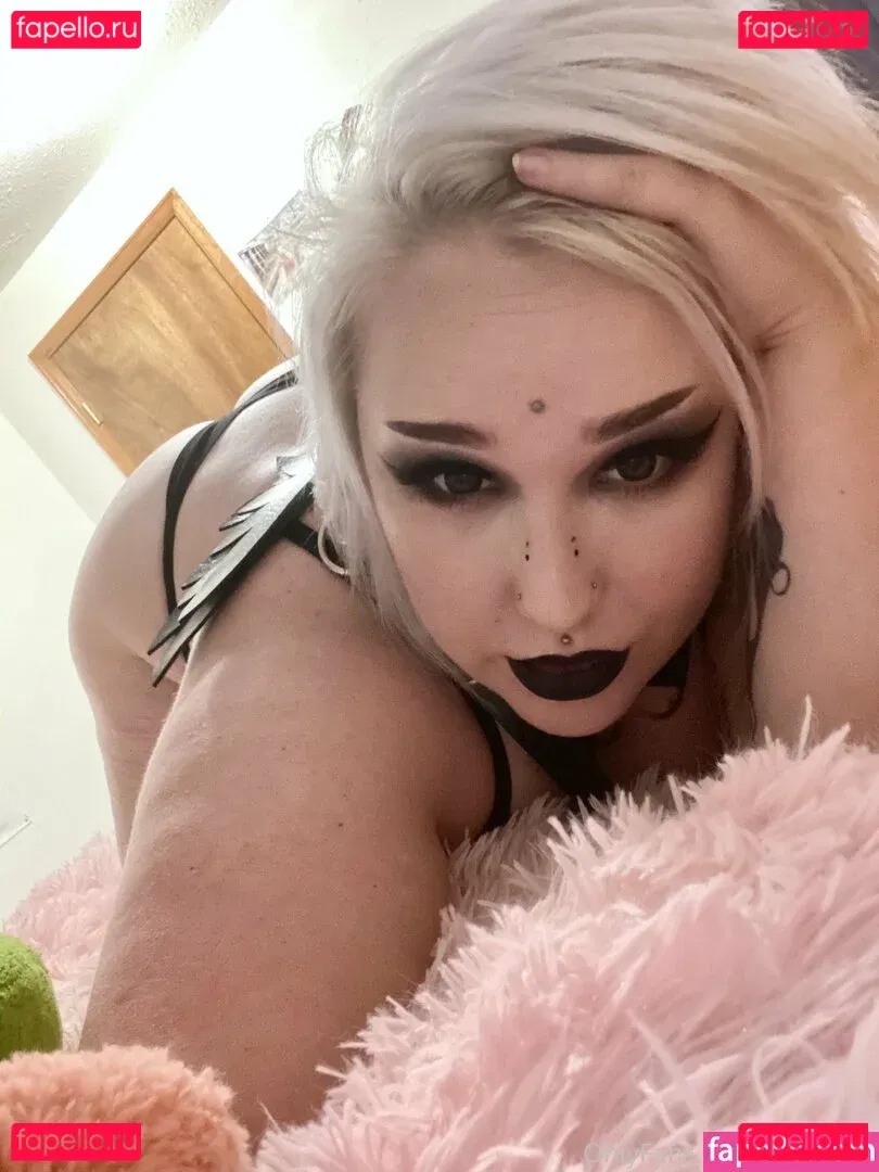 leesuhhh Onlyfans Photo Gallery 