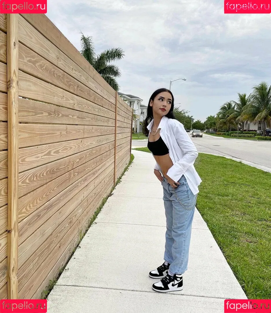 Ashleyrqe Onlyfans Photo Gallery 